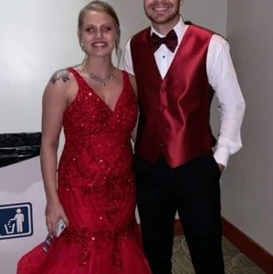 Red prom dress